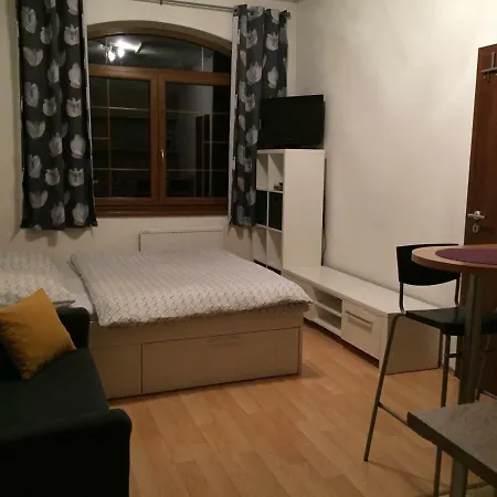 Apartmanovy Dom Kamzik アパート